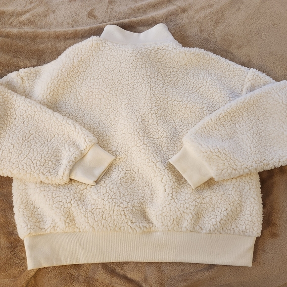 Juniors size medium PINK pull over. - Picture 3 of 5